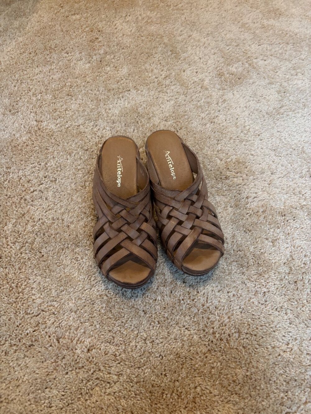 Antelope Women Crisscross Strap Wedge Slide Sandals Tan Leather Size 39 / 8